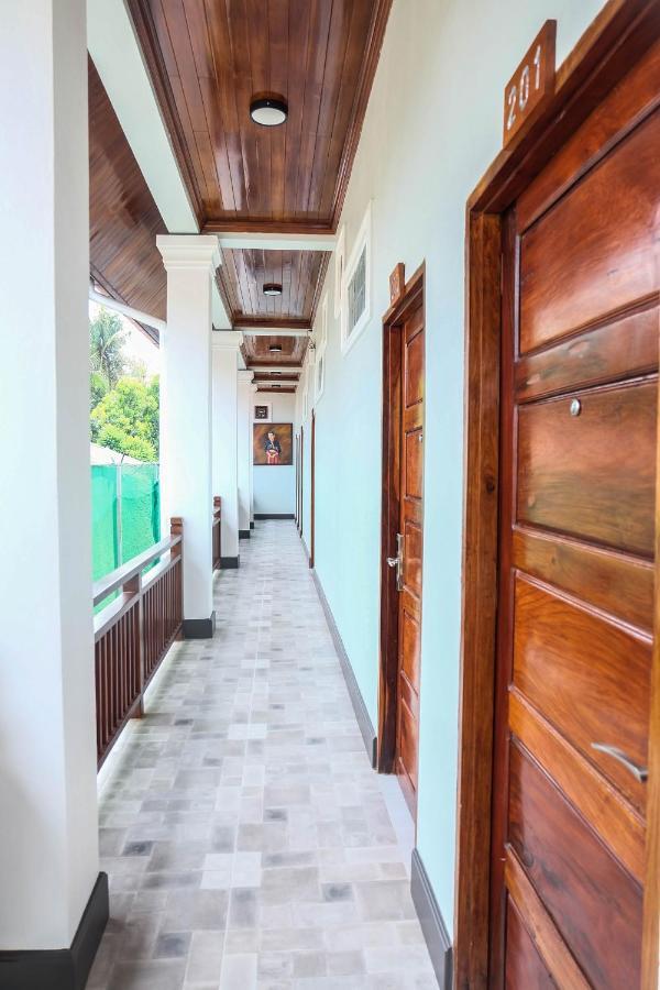 Luang Prabang Museum Inn & Travel מראה חיצוני תמונה